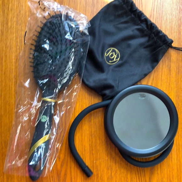 Joy Mangano Accessories Joy Mangano Portable Mirror And Brush New